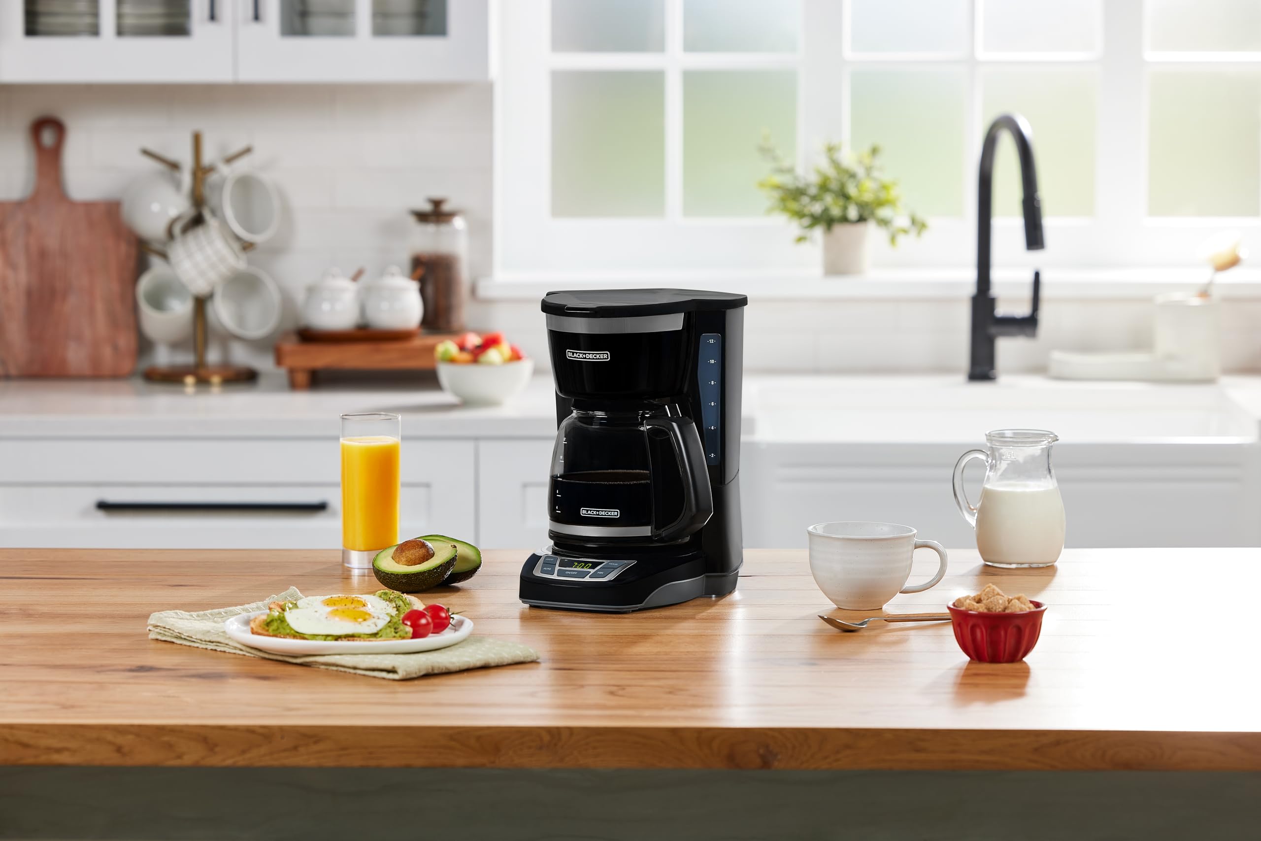 Dravelyxar 12-Cup Digital Coffee Maker