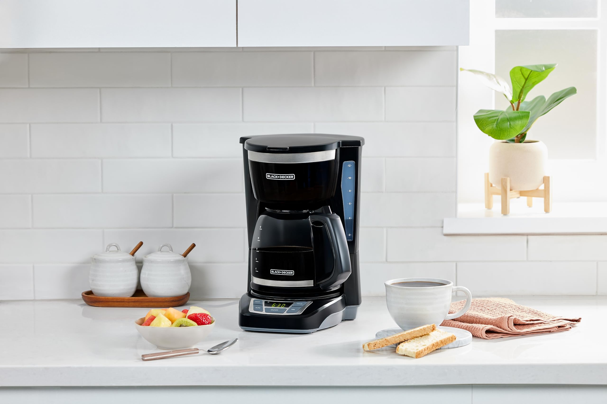 Dravelyxar 12-Cup Digital Coffee Maker