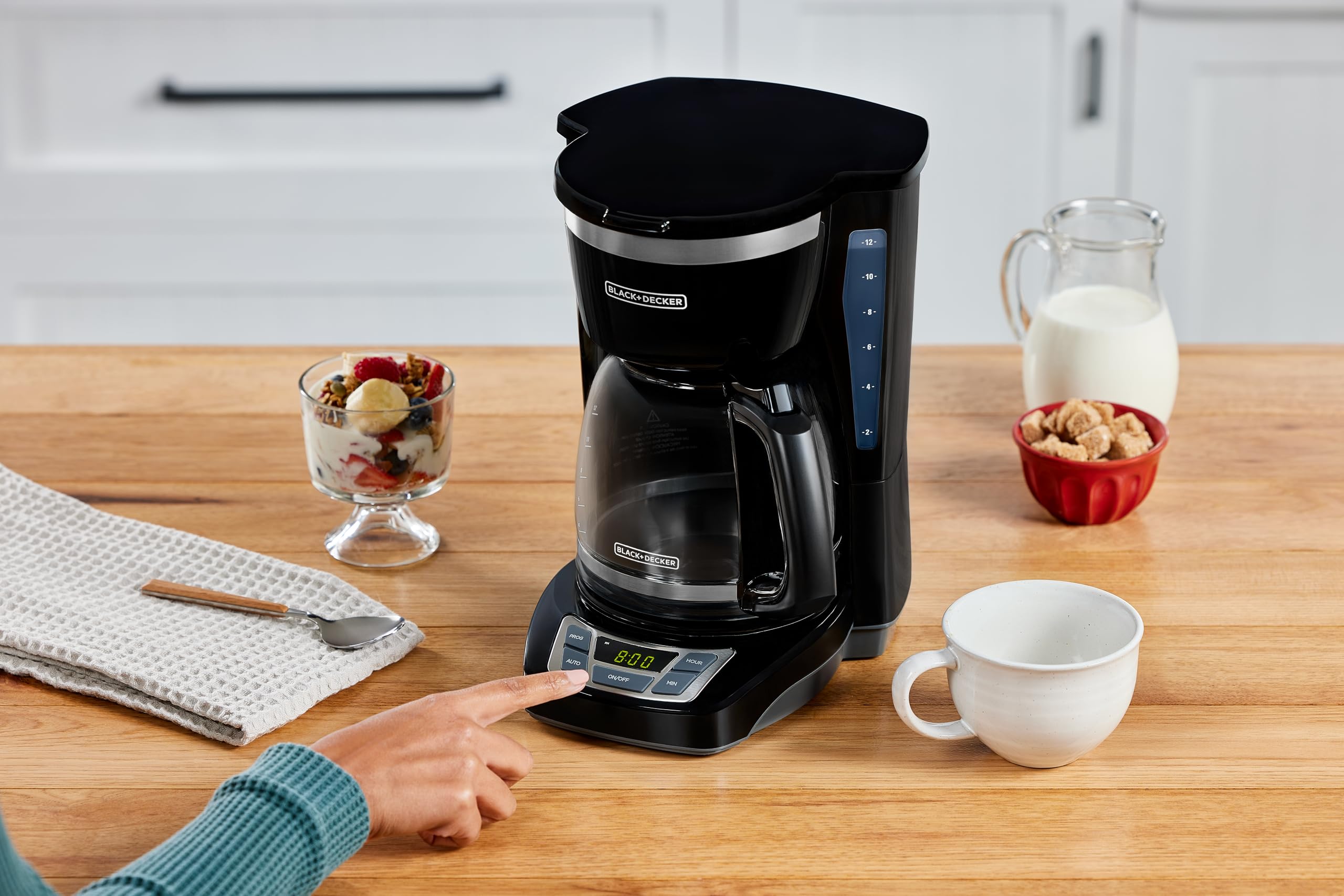 Dravelyxar 12-Cup Digital Coffee Maker