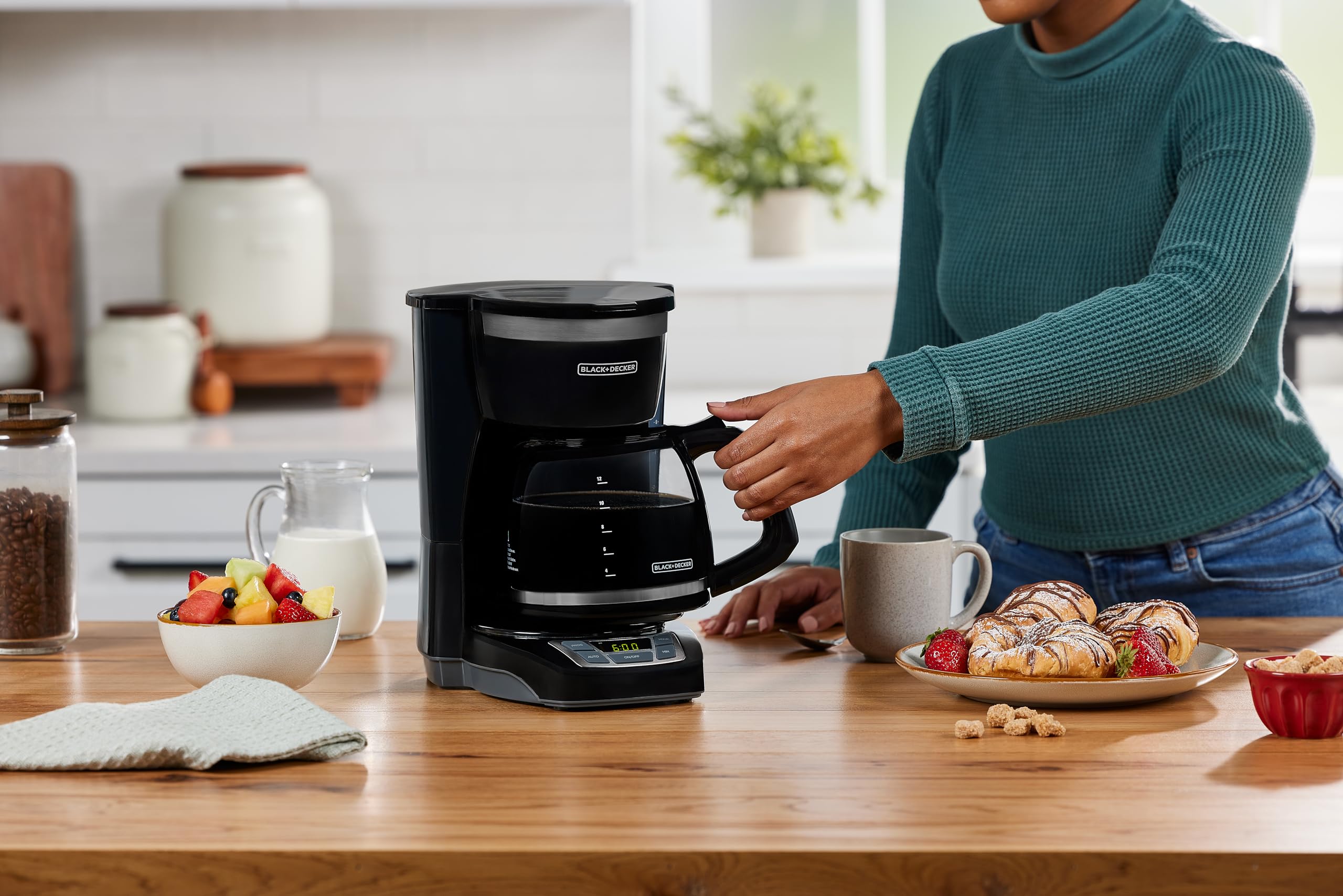 Dravelyxar 12-Cup Digital Coffee Maker